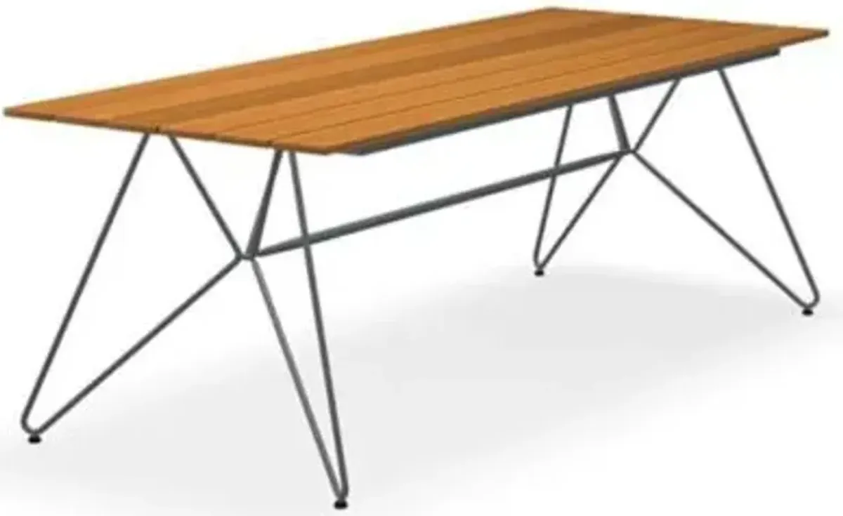 Sketch Outdoor Dining Table