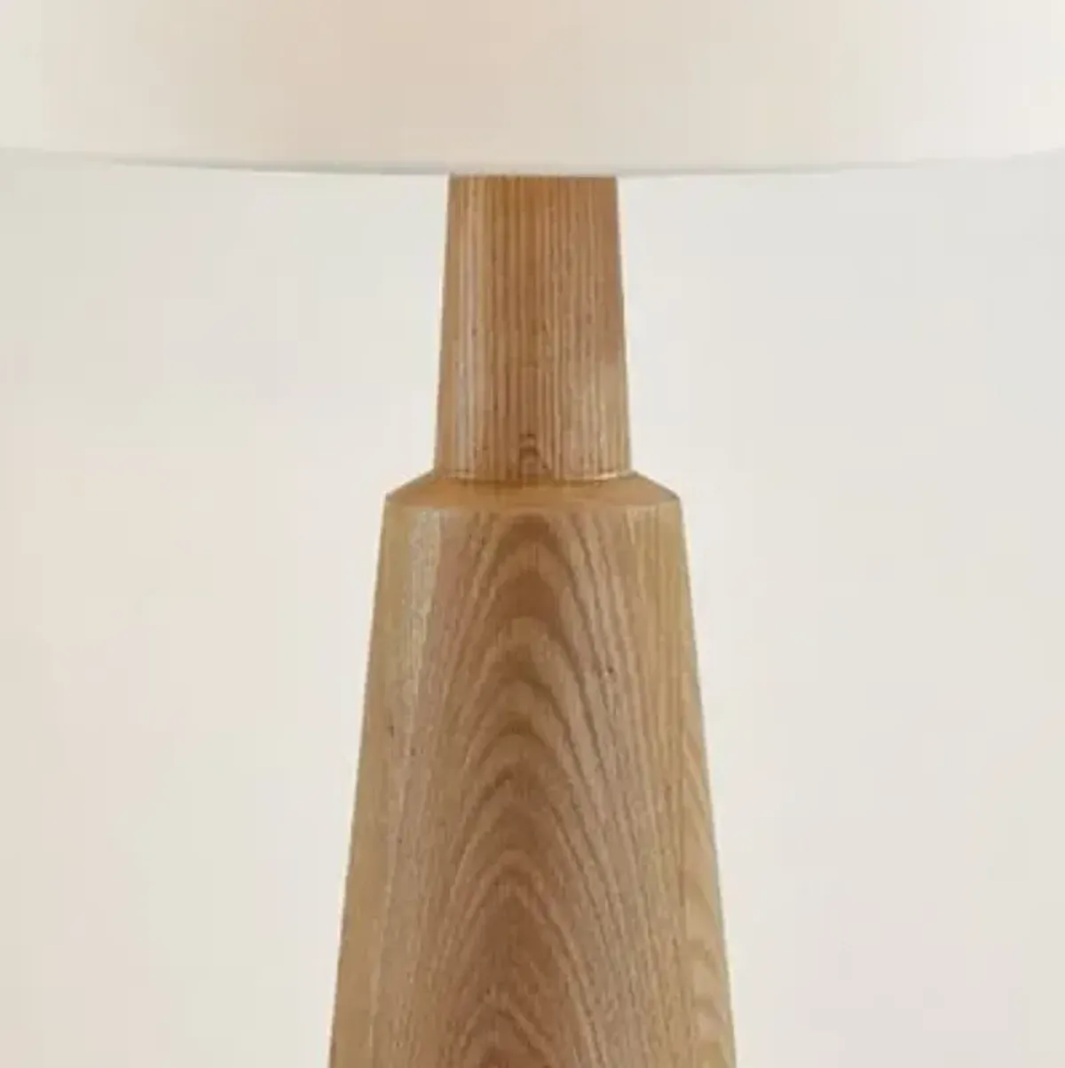 Dennis Table Lamp