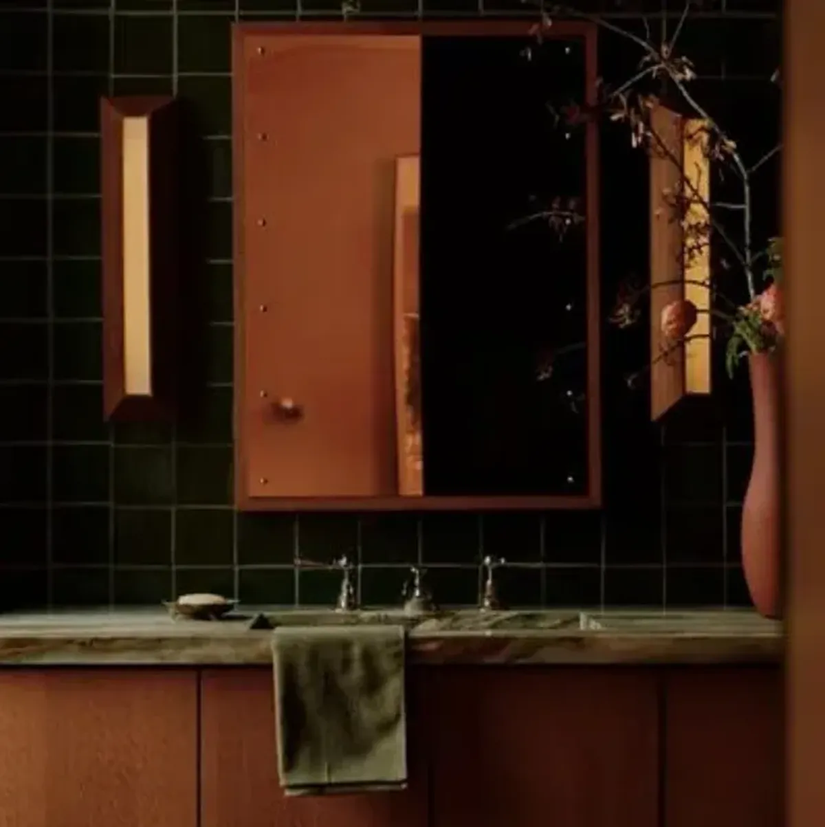 Mira Linear LED Wall Sconce