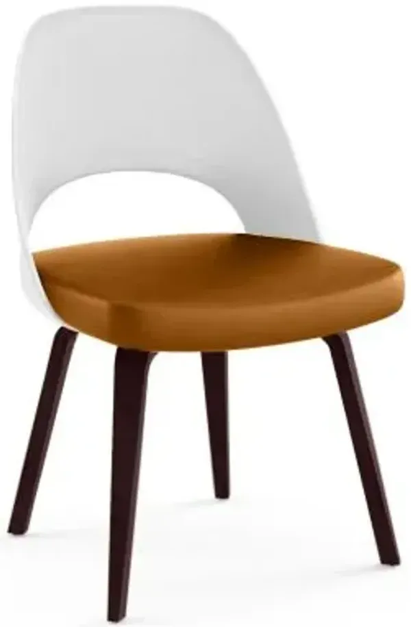Saarinen Executive Chair Wood Legs, Plastic Back