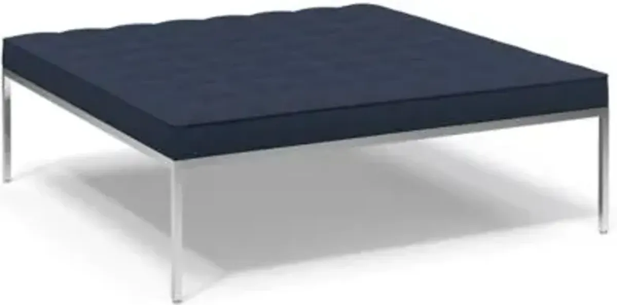 Florence Knoll Relaxed Square Bench