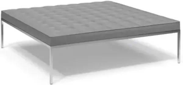 Florence Knoll Relaxed Square Bench