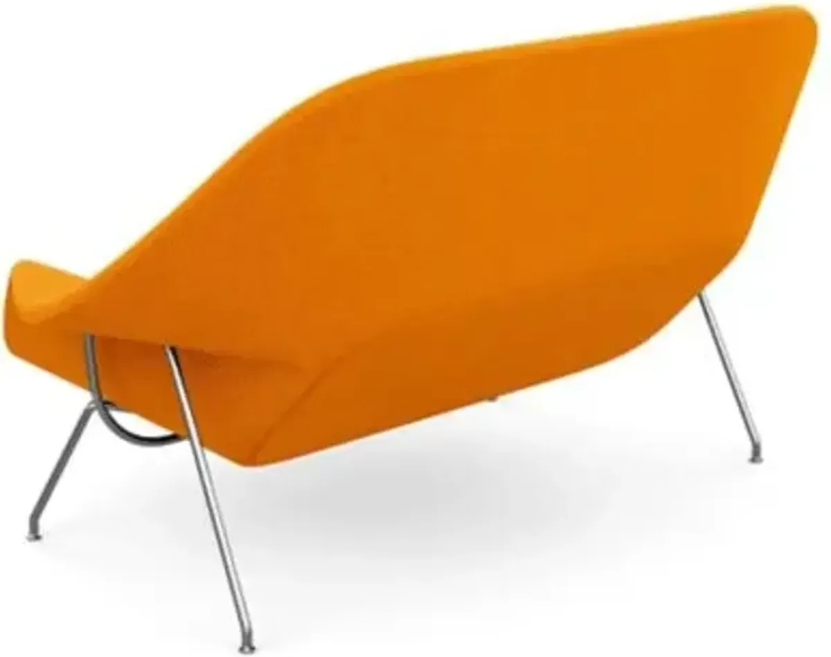 Saarinen Womb Settee