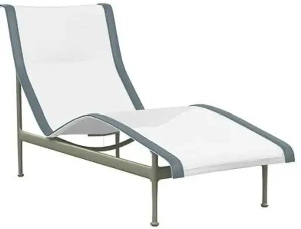 1966 Collection Contour Chaise