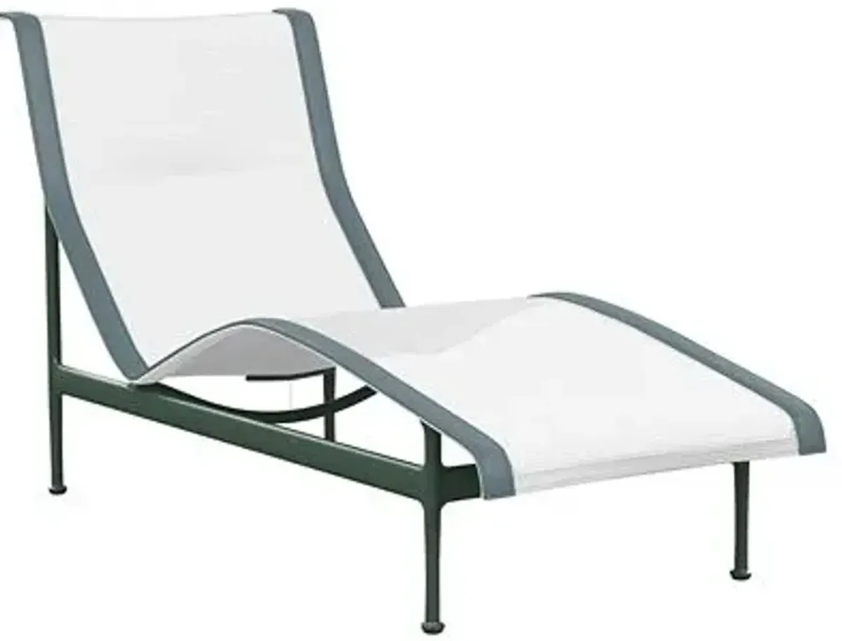 1966 Collection Contour Chaise