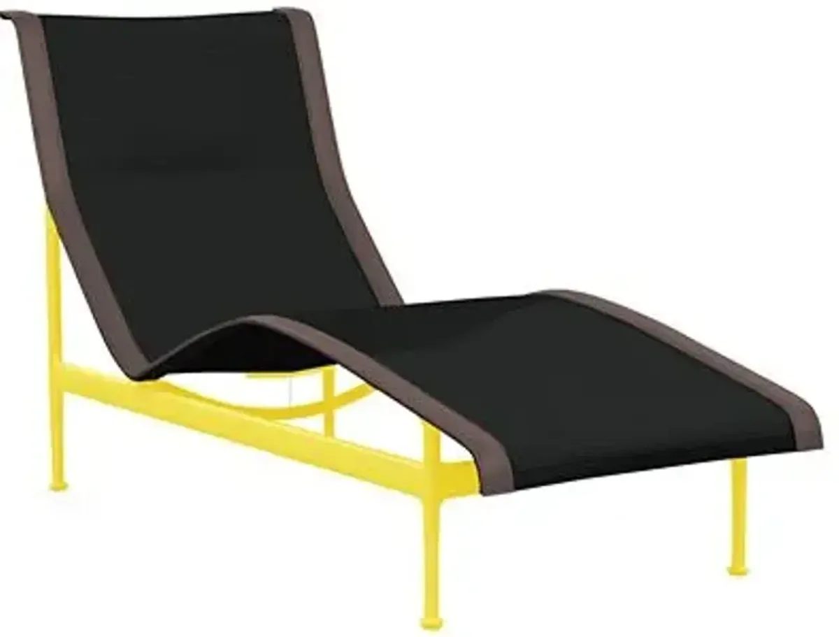 1966 Collection Contour Chaise