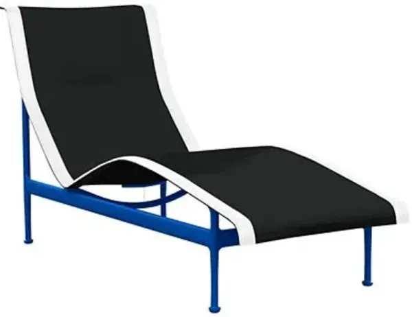 1966 Collection Contour Chaise