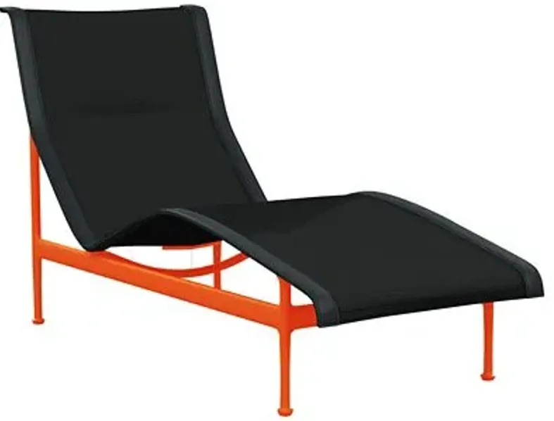 1966 Collection Contour Chaise