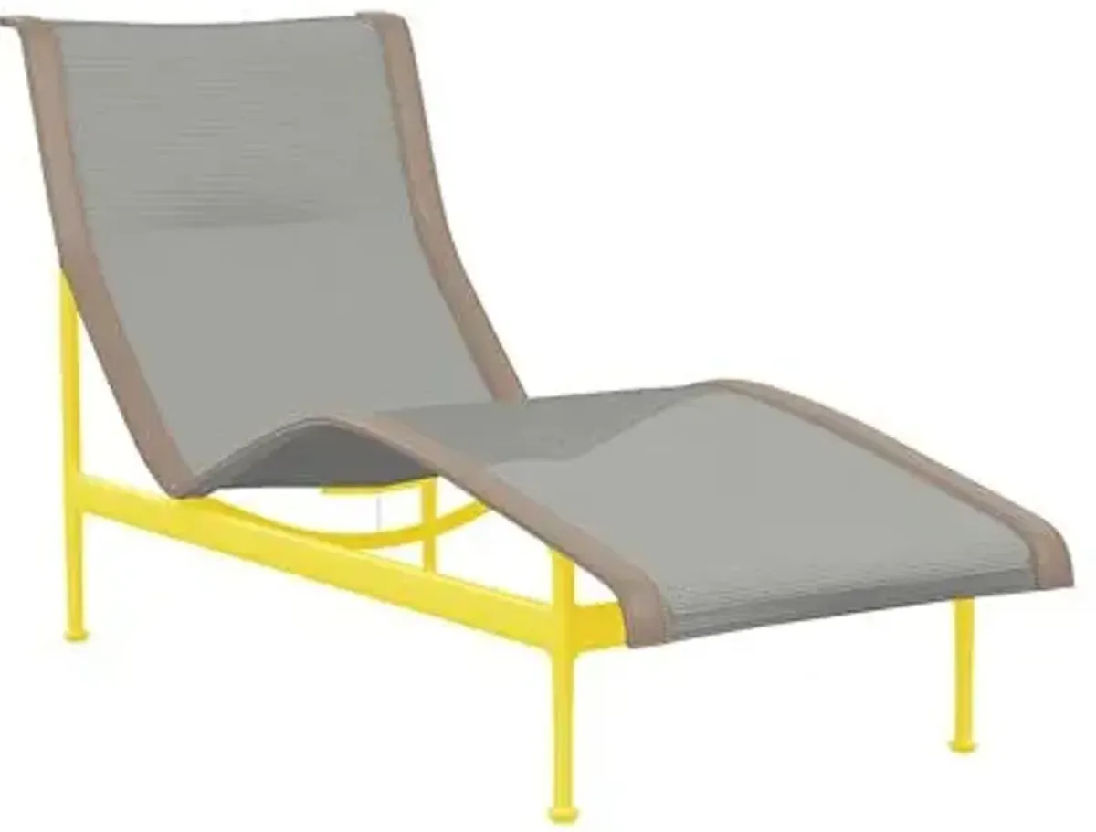1966 Collection Contour Chaise