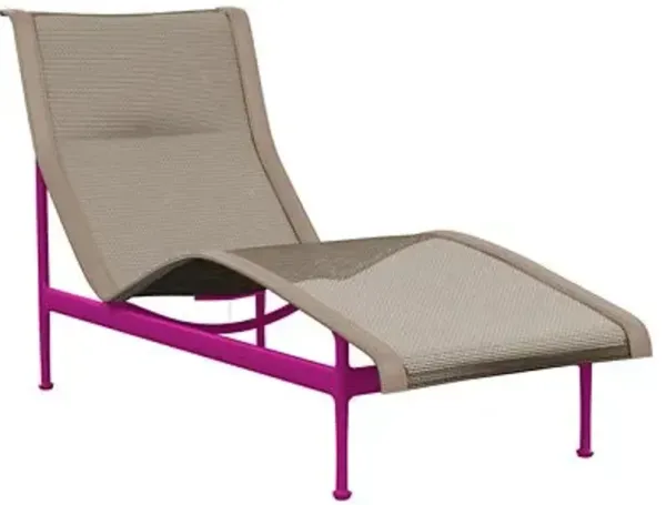 1966 Collection Contour Chaise