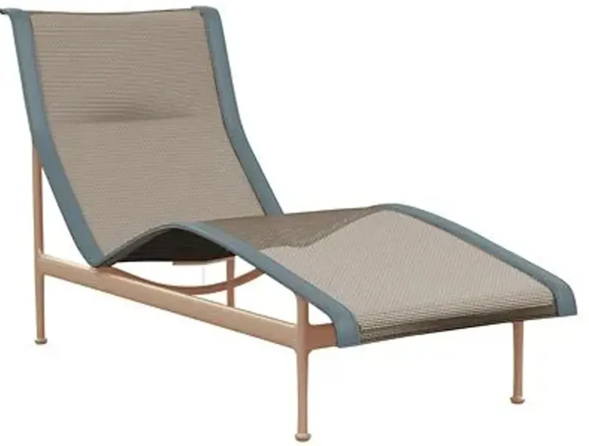 1966 Collection Contour Chaise