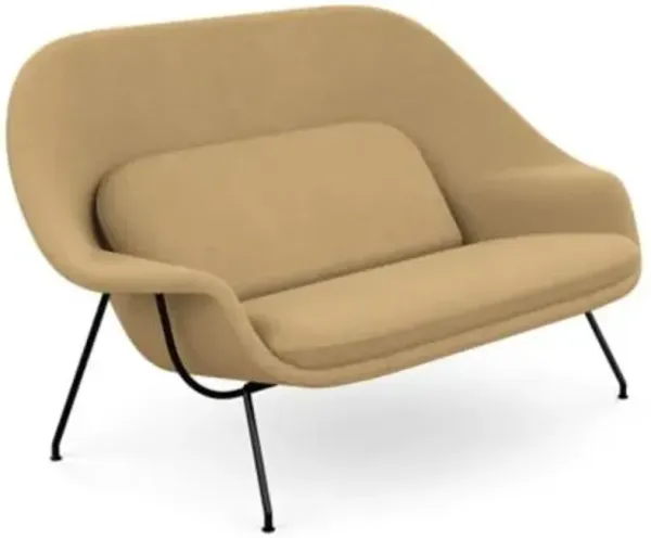 Saarinen Womb Settee