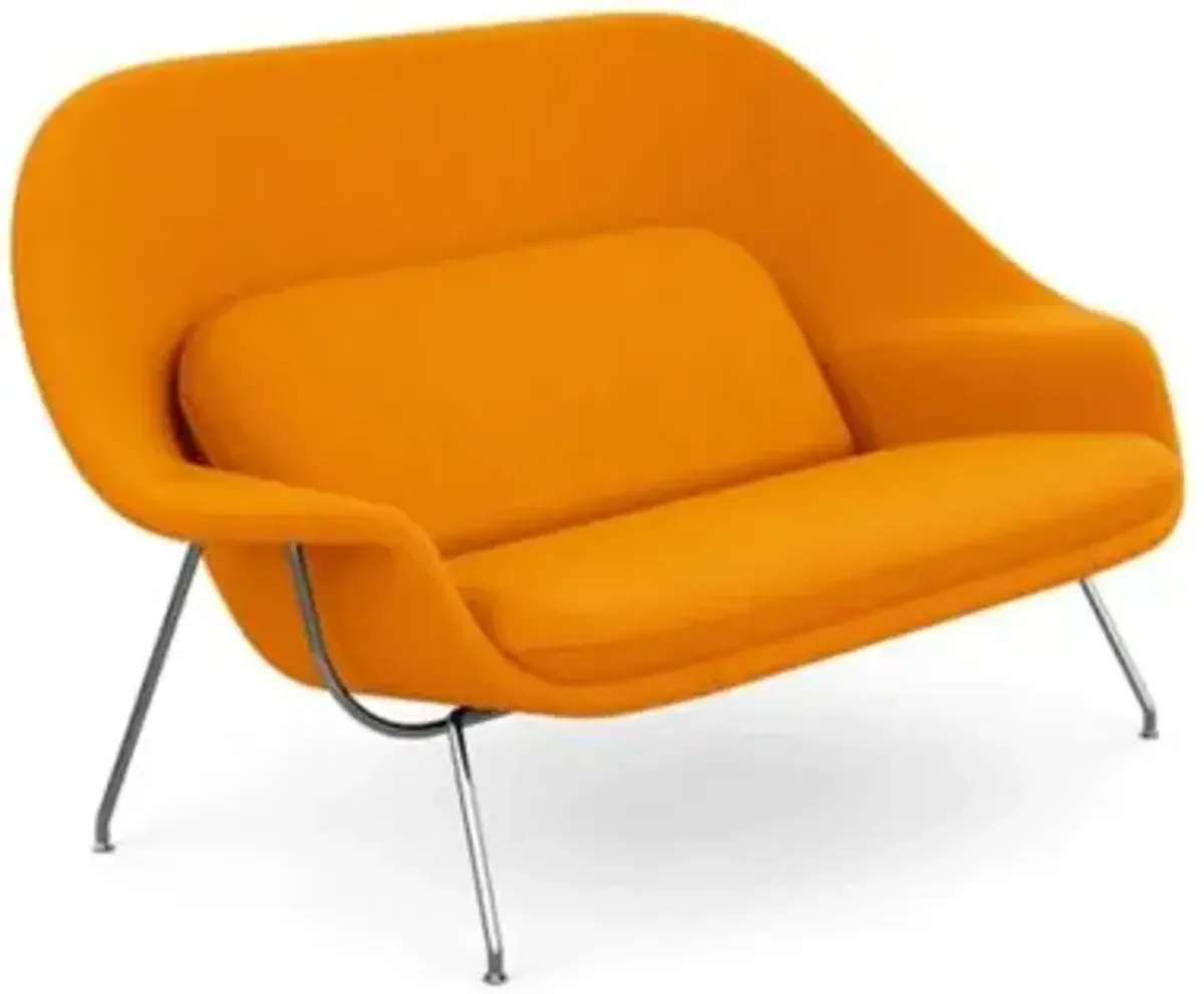 Saarinen Womb Settee