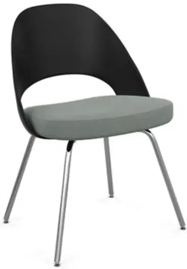 Saarinen Executive Chair with Plastic Back
