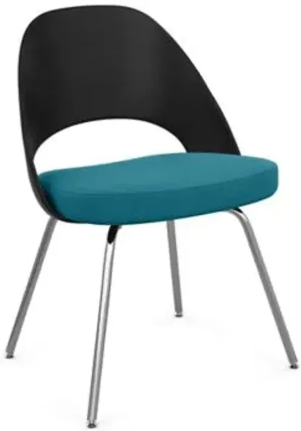 Saarinen Executive Chair with Plastic Back