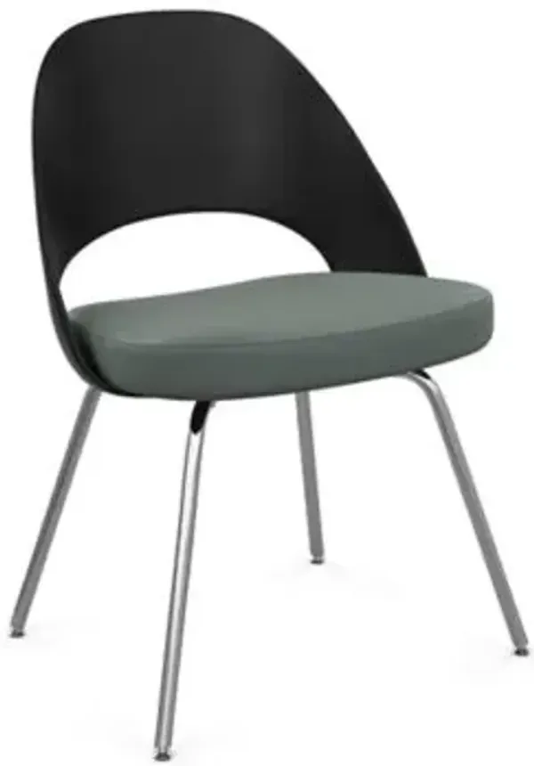 Saarinen Executive Chair with Plastic Back
