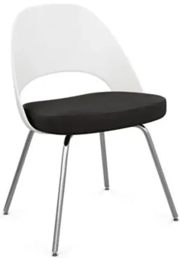 Saarinen Executive Chair with Plastic Back