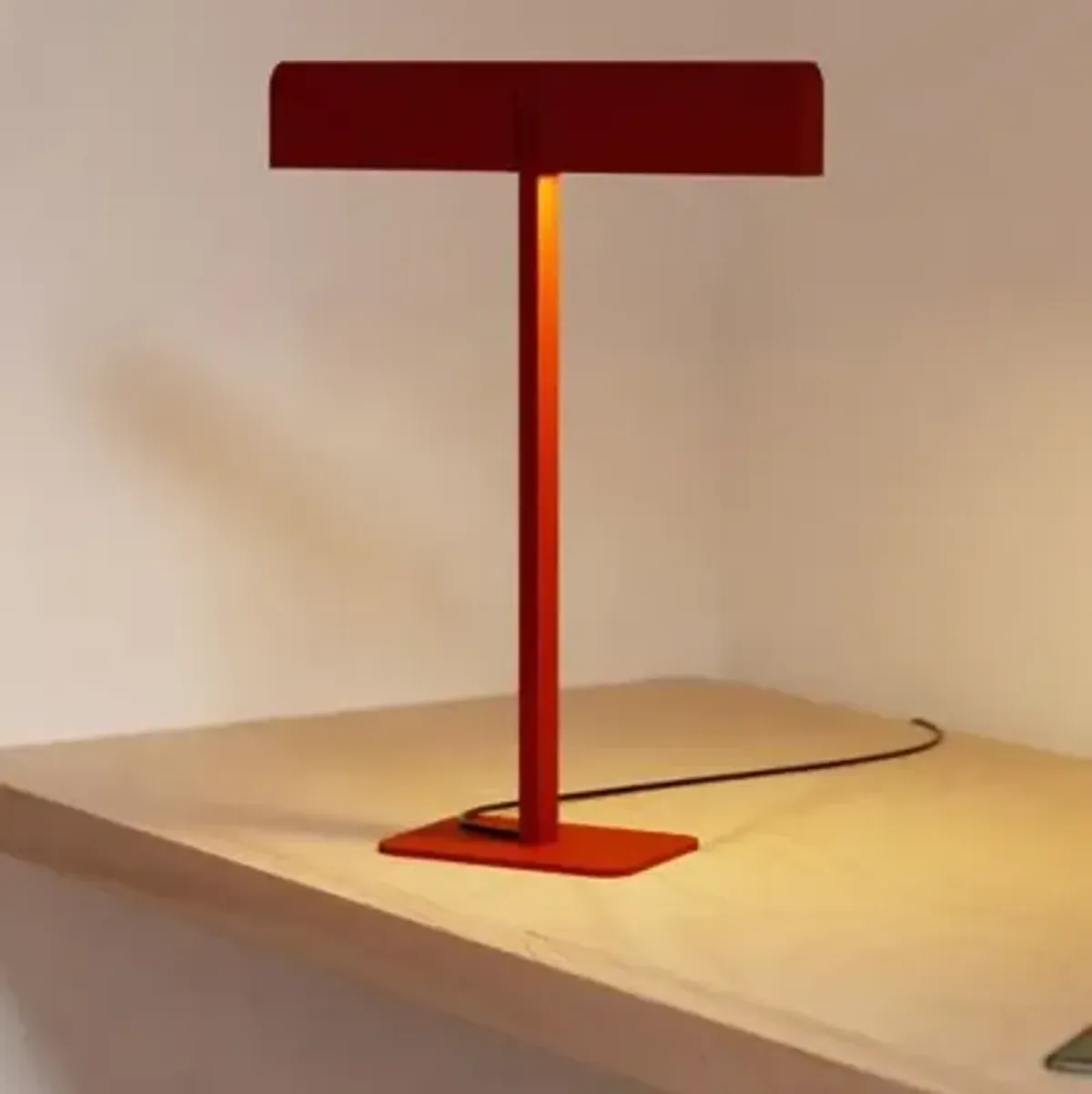 Ipoli IPO10 LED Table Lamp