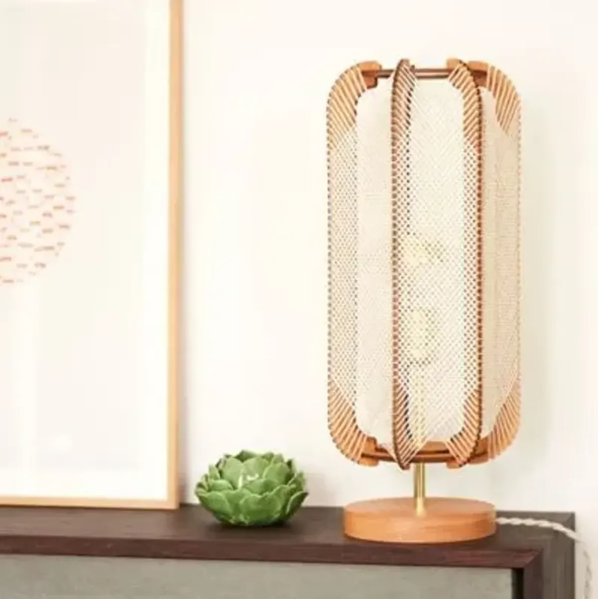 Pillsi Table Lamp