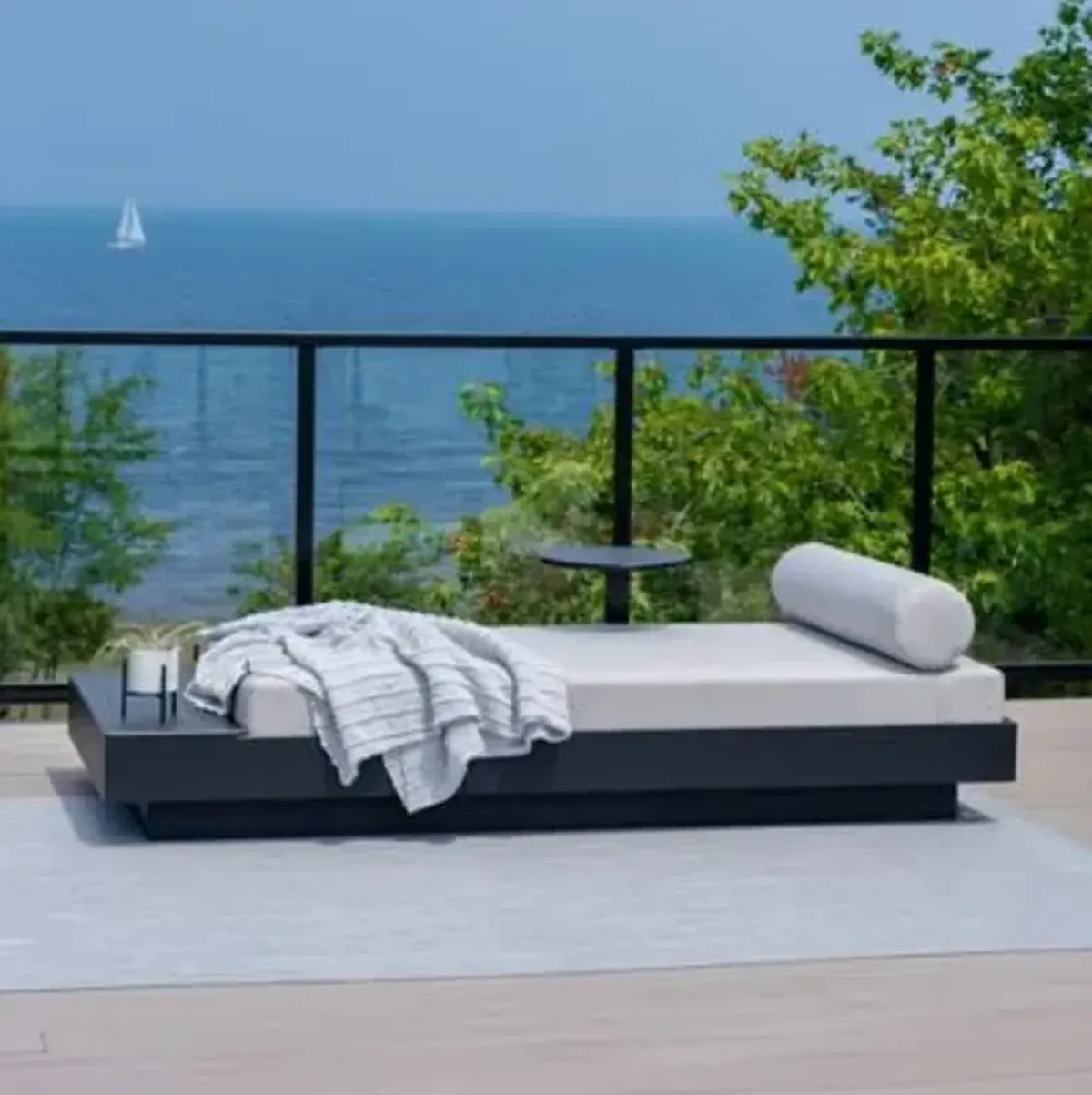 Platform One Outdoor Daybed with Table