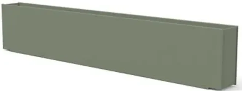 Mondo Outdoor Skinny Planter