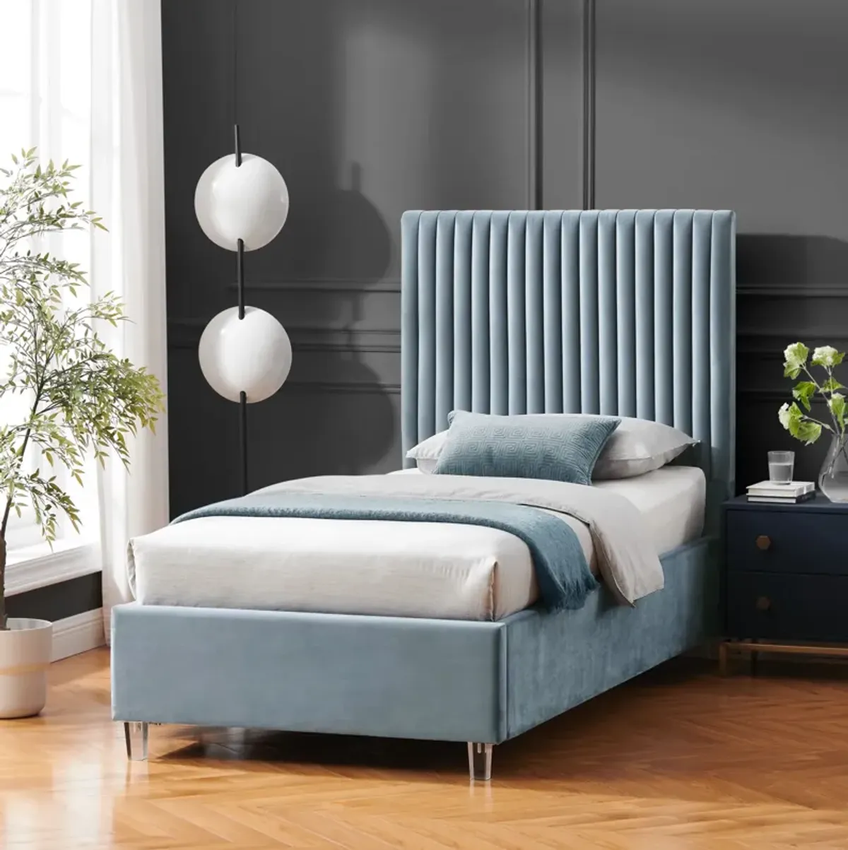 Inspired Home Jaylanie Velvet Platform Bed