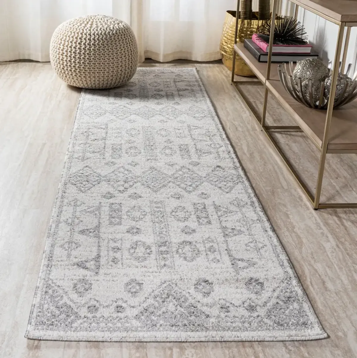 Idris Tribal Diamond Geometric Area Rug