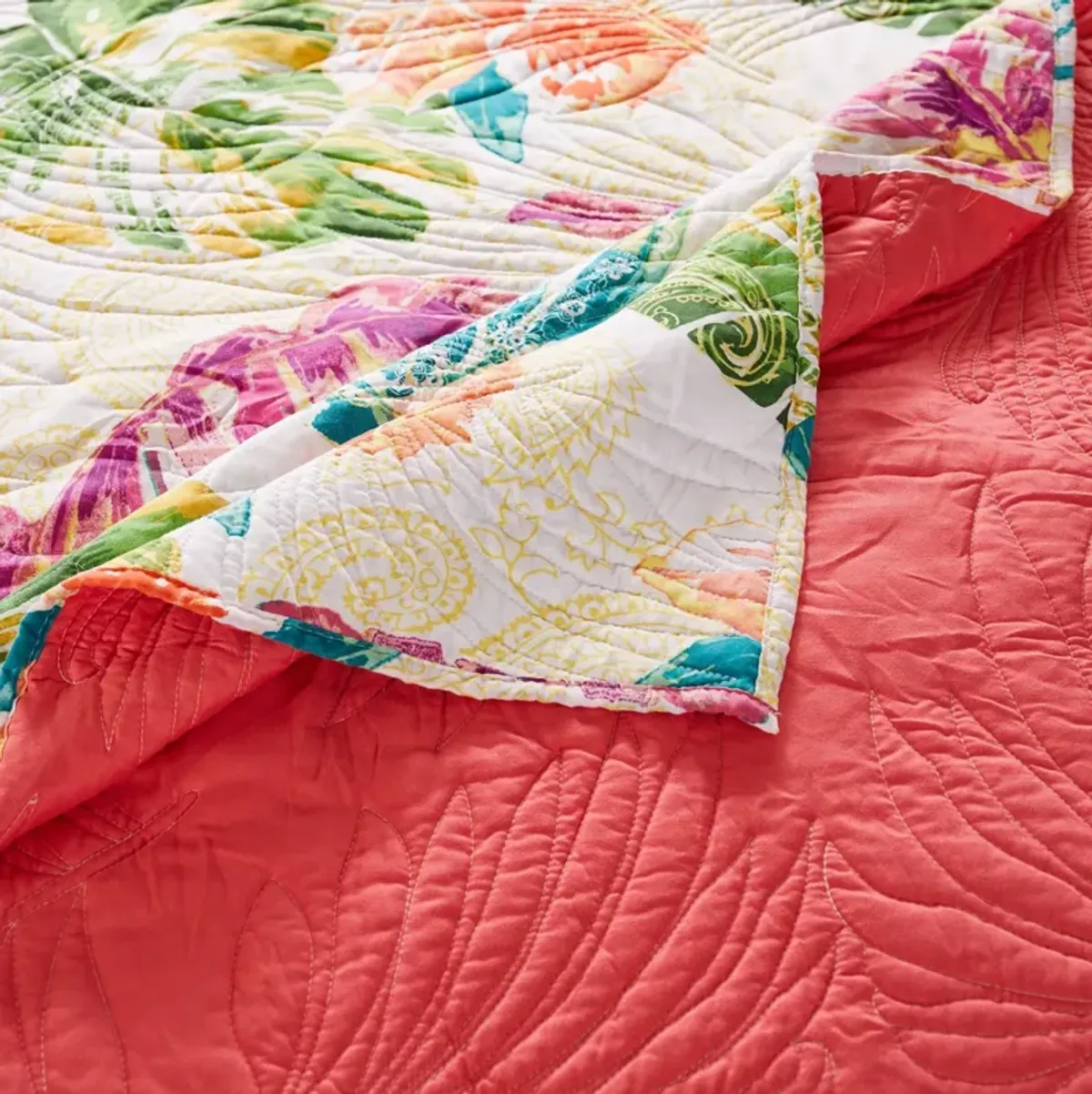 Aulne 2 Piece Twin Quilt Set with Leaf Print, Multicolor - Benzara