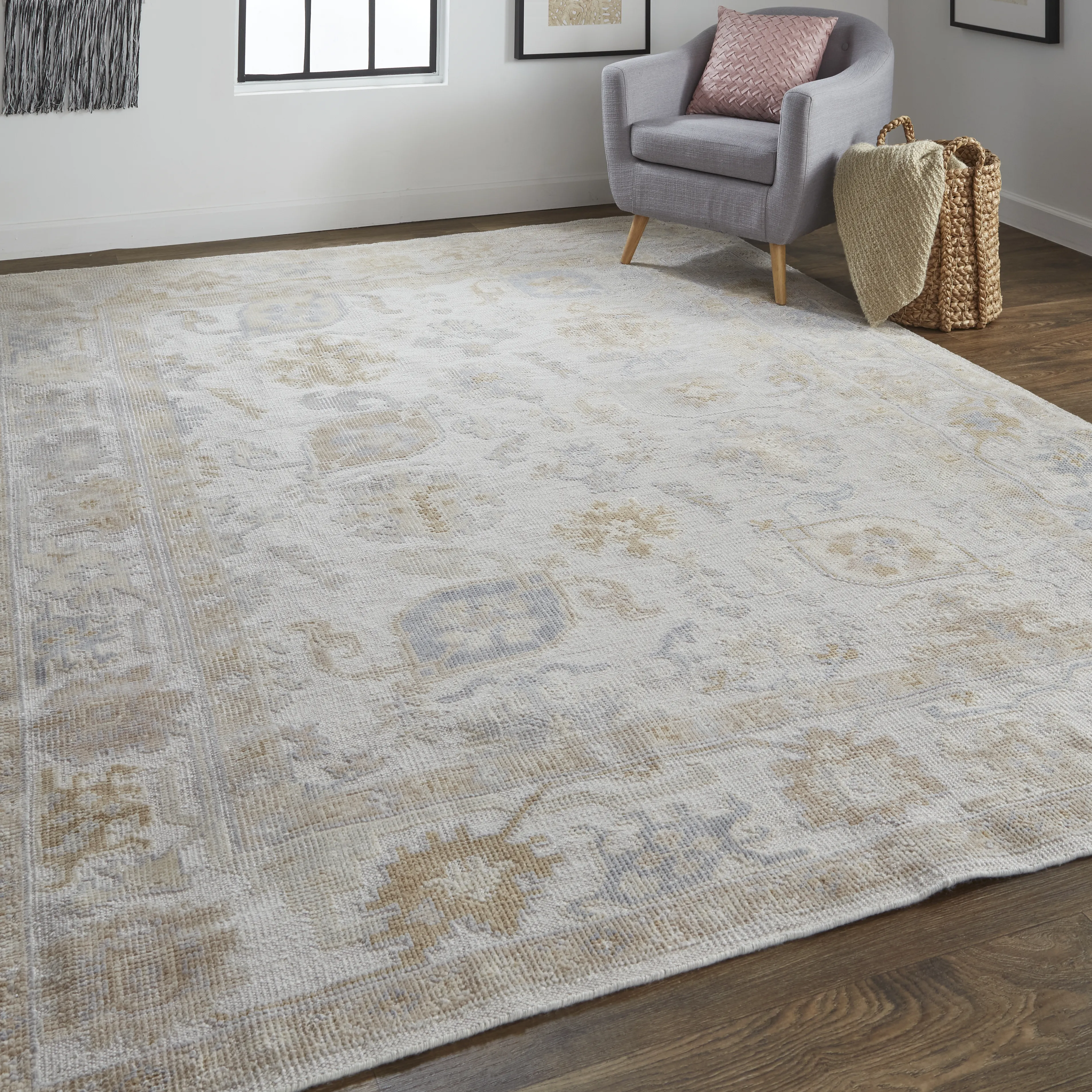 Wendover 6847F Ivory/Tan 5' x 8' Rug