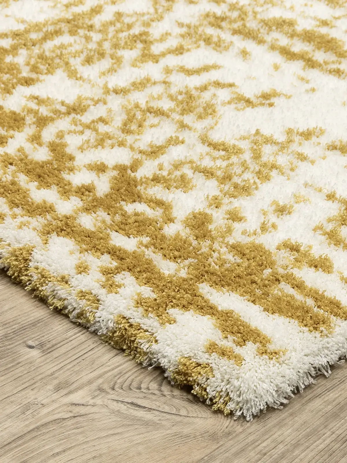 Galileo 7'10" x 10'10" Gold Rug