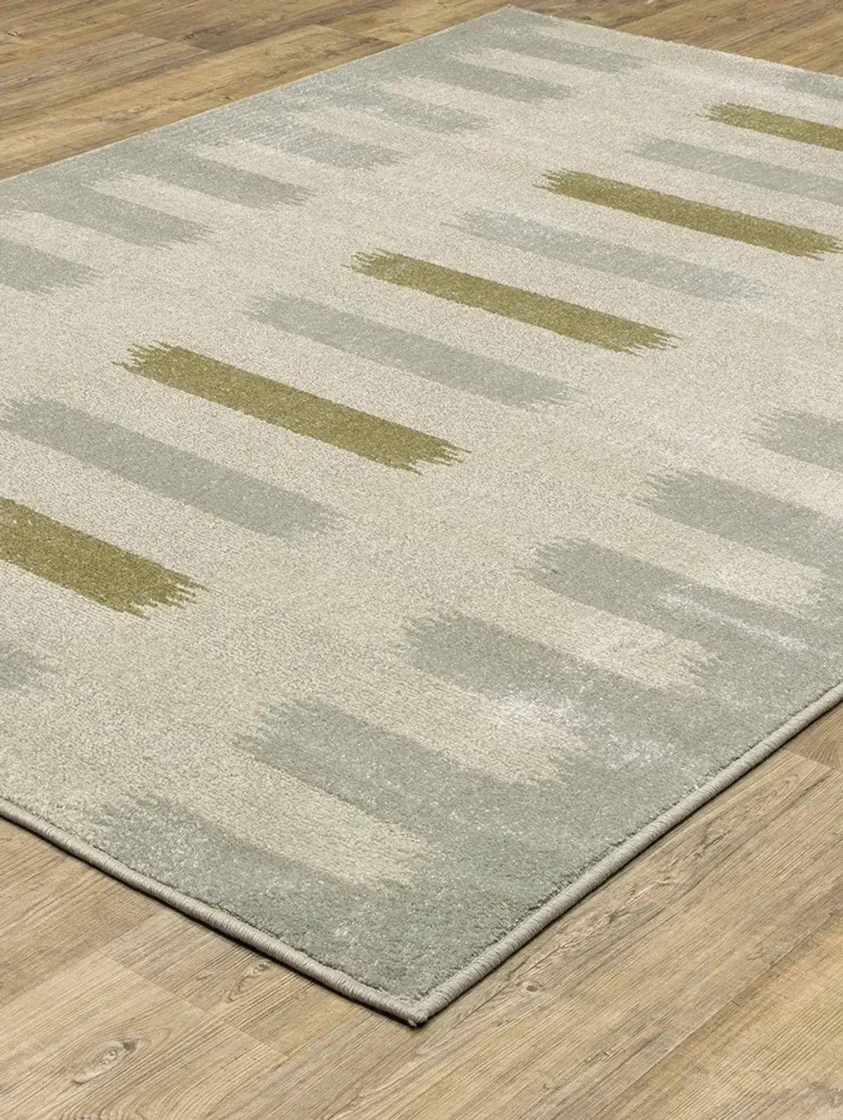 Branson 6'7" x 9'2" Beige Rug