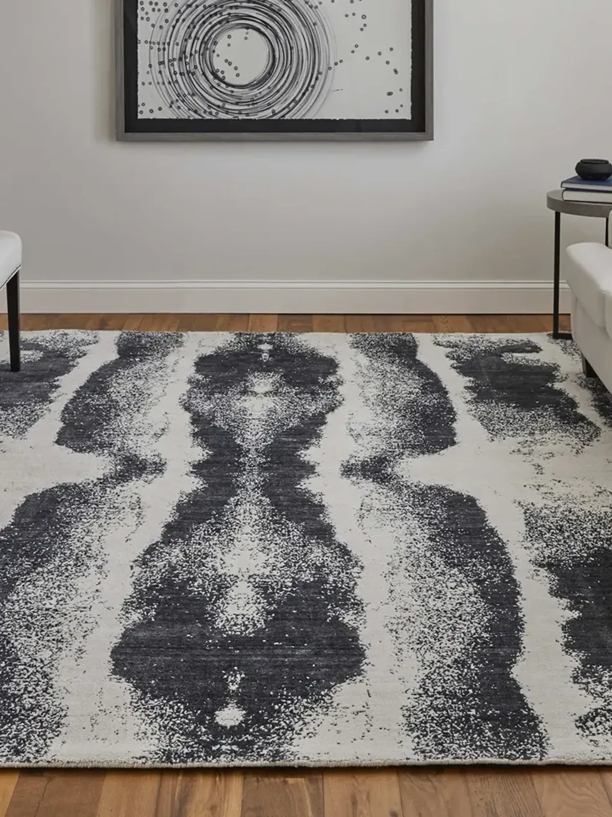 Coda 8930F 9' x 12' Black/White Rug