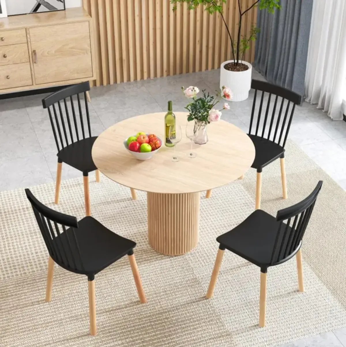 Hivvago Set of 4 Windsor Dining Chairs with Spindle Backs and Curved Seats