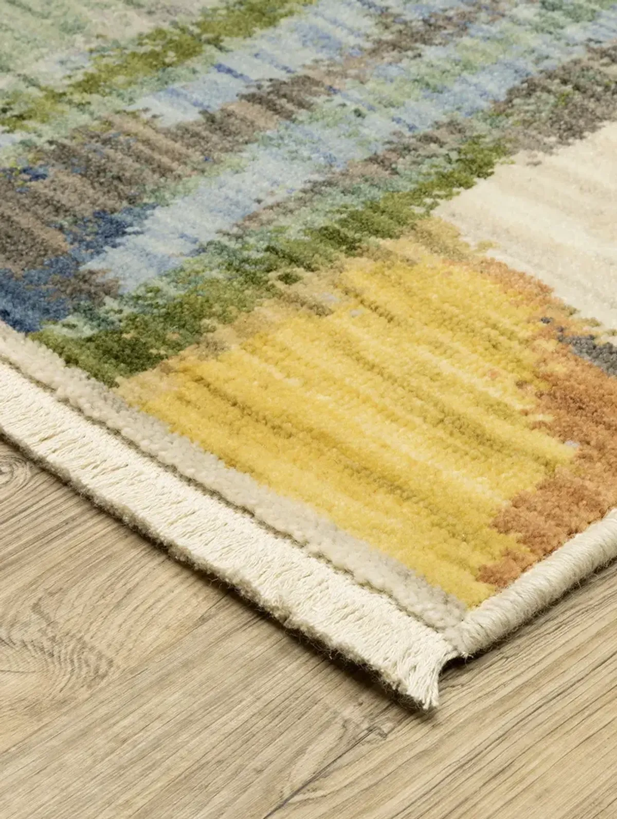 Soleri 2' x 3' Multi Rug