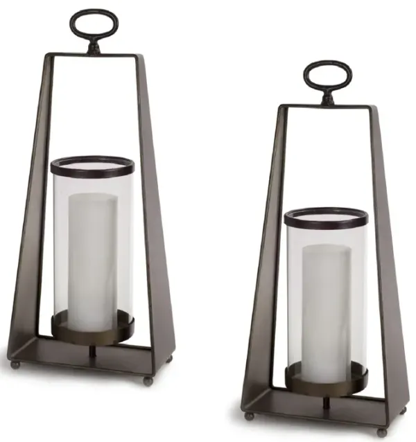 Set of 2 Decorative Candleholders for Elegant Home Décor and Ambient Lighting