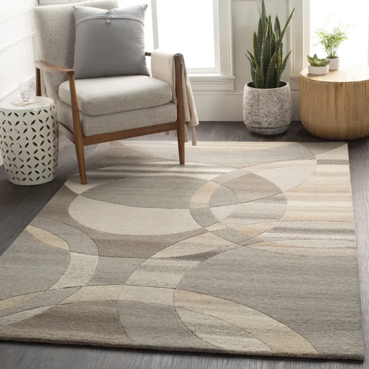 Forum FM-7210 2' x 3' Black Rug