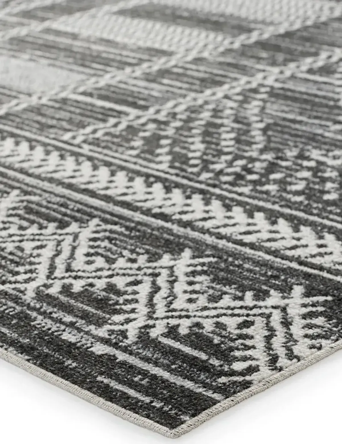 Nadine Mateo Black 4' x 6' Rug