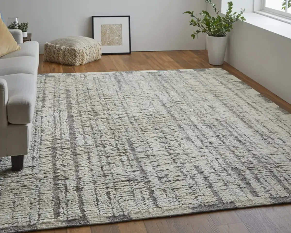 Ashby 8906F Ivory/Gray 7'9" x 9'9" Rug