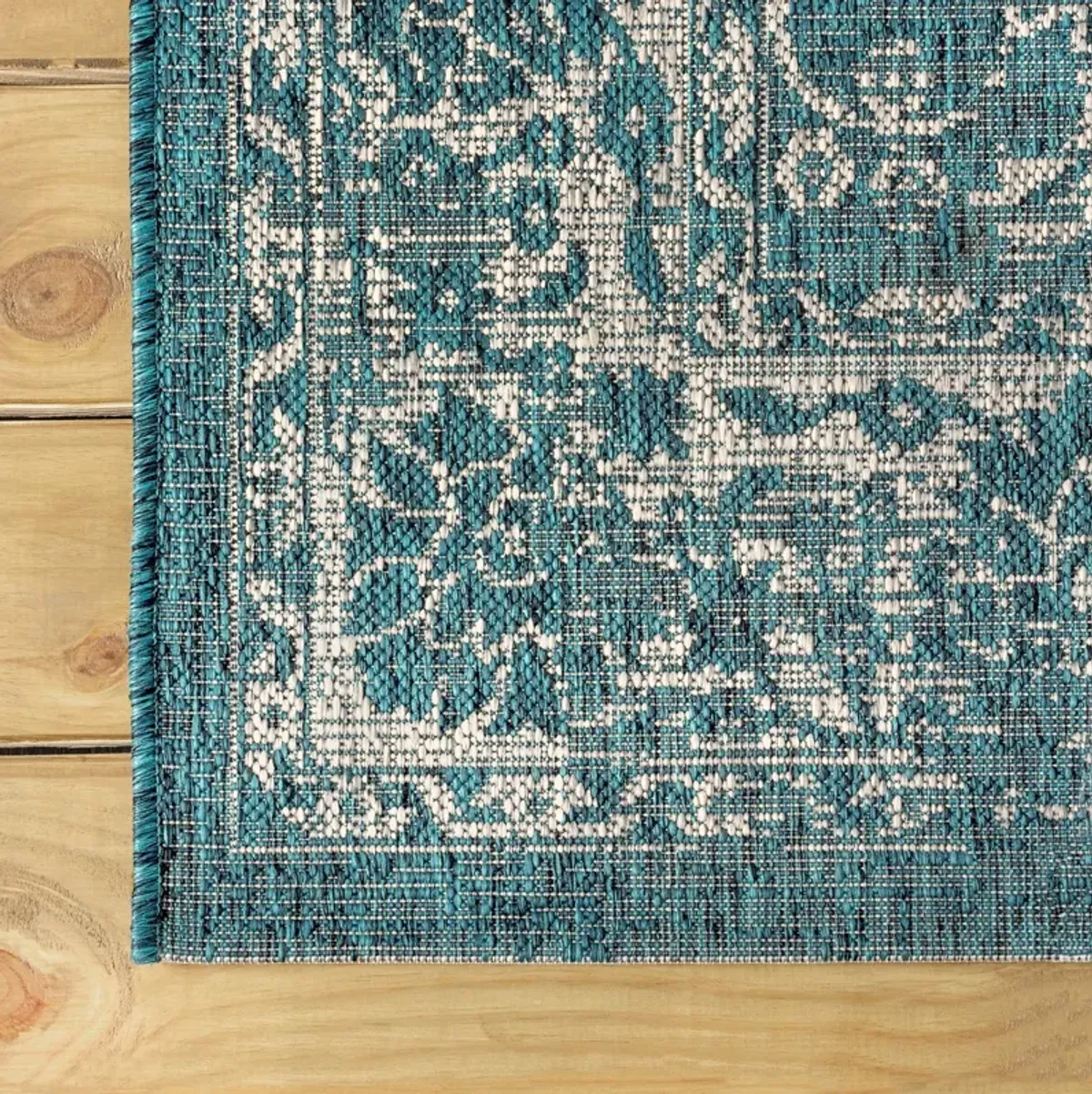 Tela Bohemian Textured Weave Floral Indoor/Outdoor Area Rug