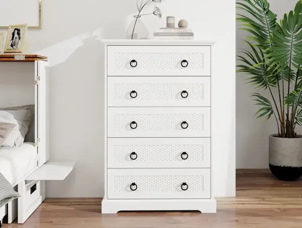 Chest of Drawers for Bedroom, Modern Chest of 7 Drawers, Wood Dresser with Ring Handles, Storage Dresser for Clothes, White, Modern Dresser for Bedroom, Living Room, Hallway