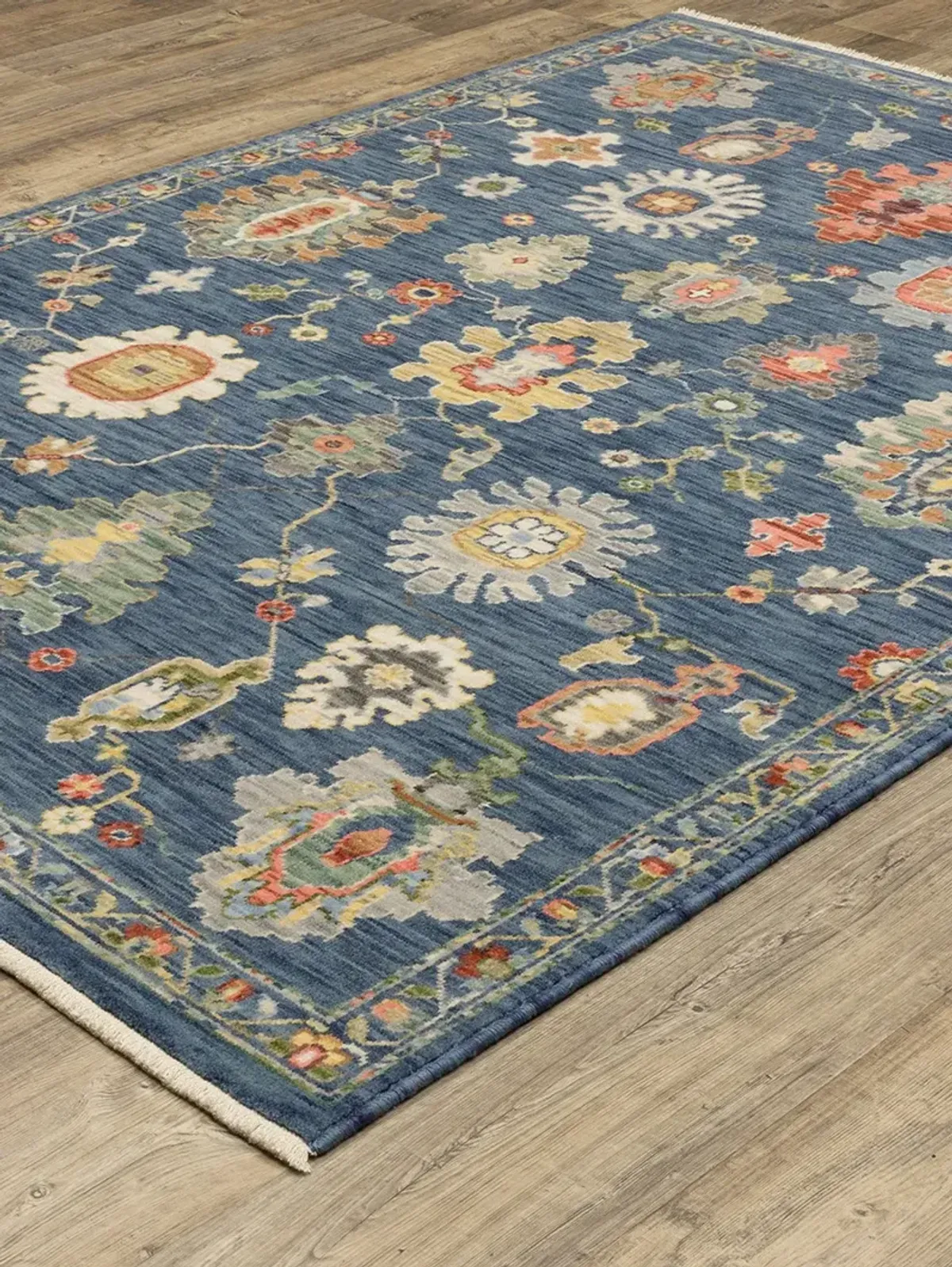 Lucca 5'3" x 7'6" Blue Rug