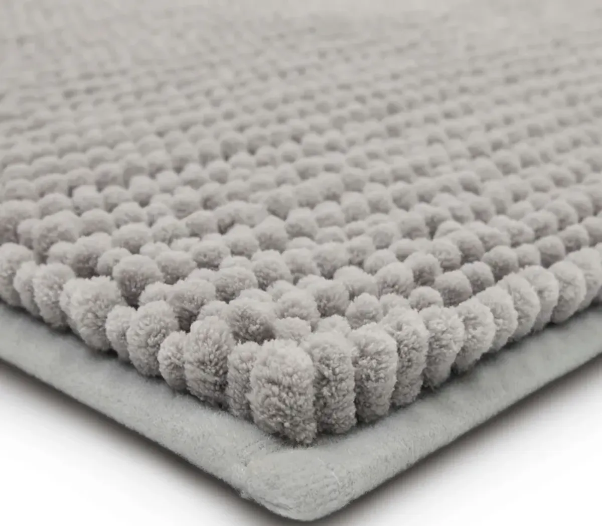 Homespun Noodle Silver 2' 3" x 3' 9" Bath Mat