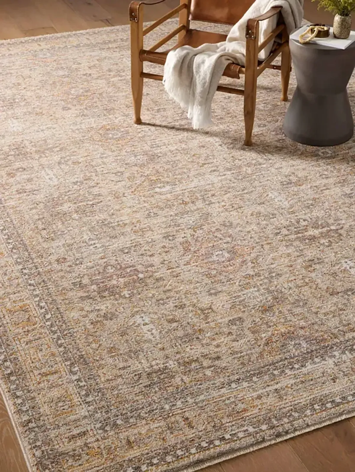 Blake BLA06 2'7" x 8'" Rug