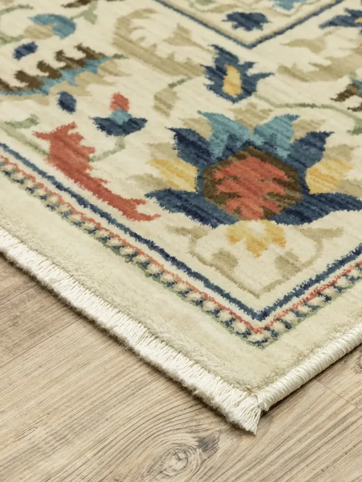 Francesca 2'3" x 7'6" Ivory Rug