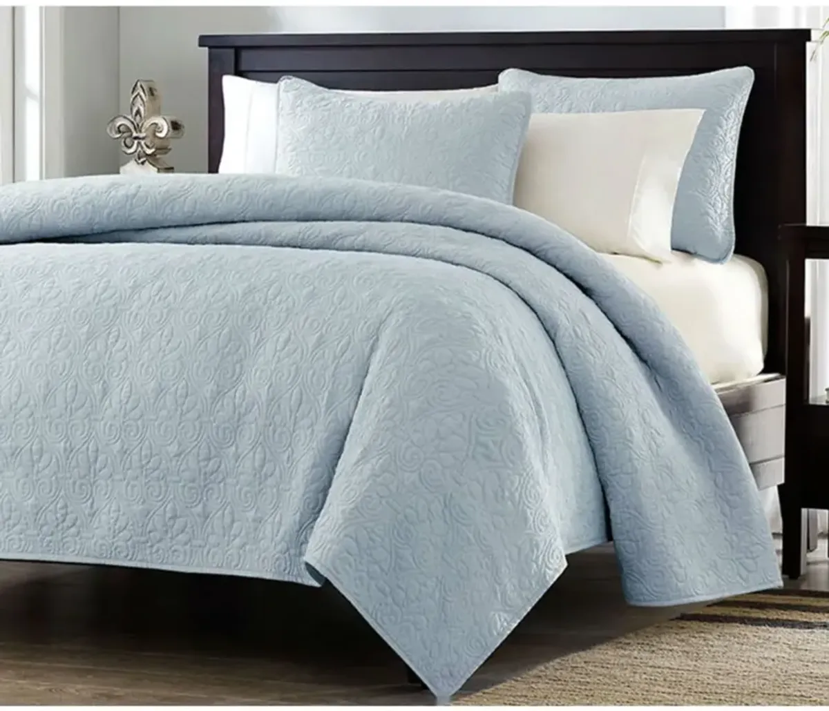 QuikFurn Full / Queen size Quilted Bedspread Coverlet with 2 Shams in Light Blue