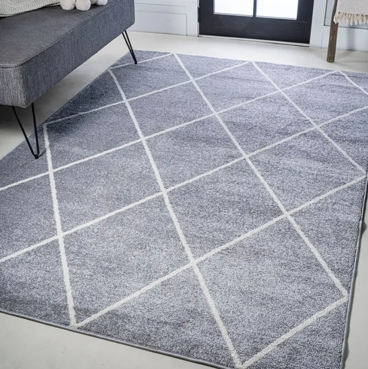 Cole Minimalist Diamond Trellis Area Rug