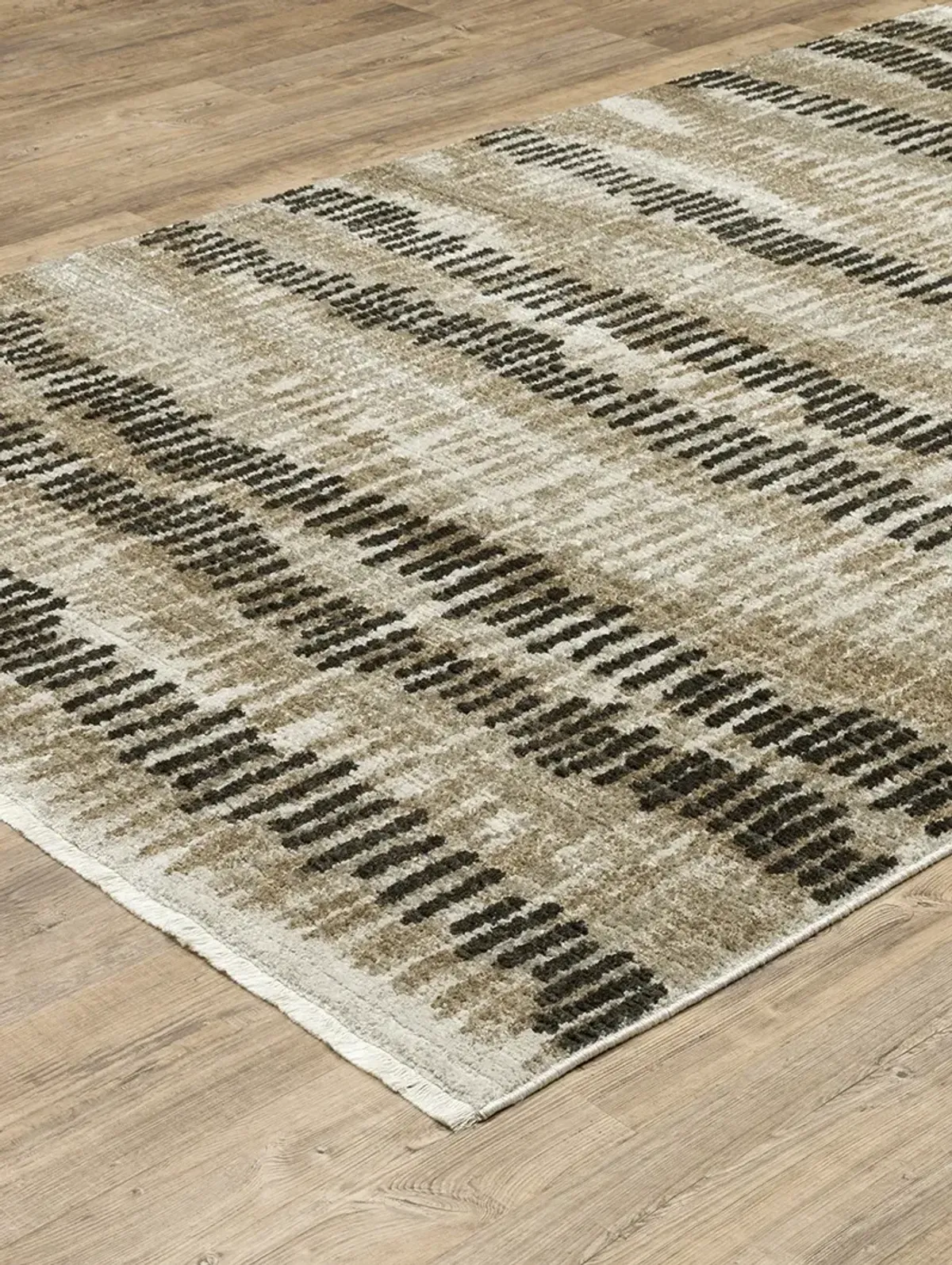 Bauer 3'10" x 5'5" Beige Rug