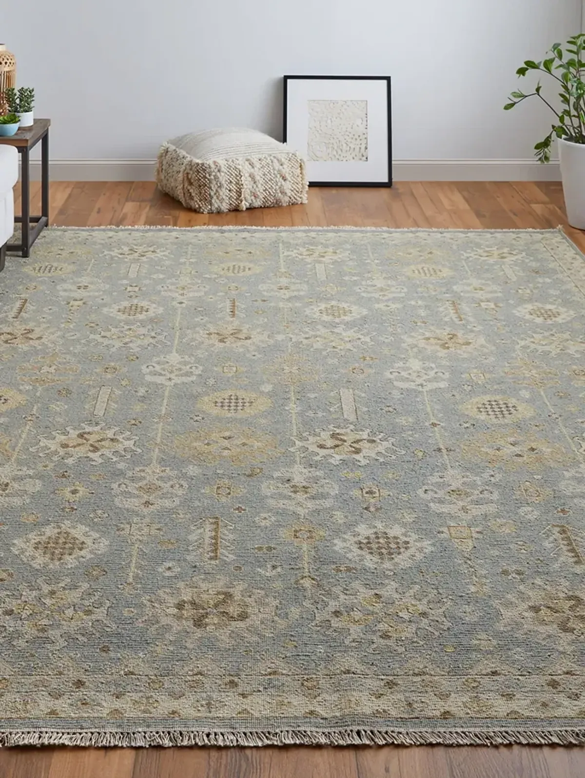 Corbitt 0610F 7'9" x 9'9" Blue/Gray/Ivory Rug