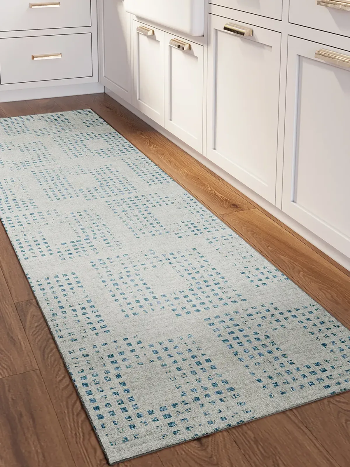 Delano DA1 Tin 2'6" x 12' Rug