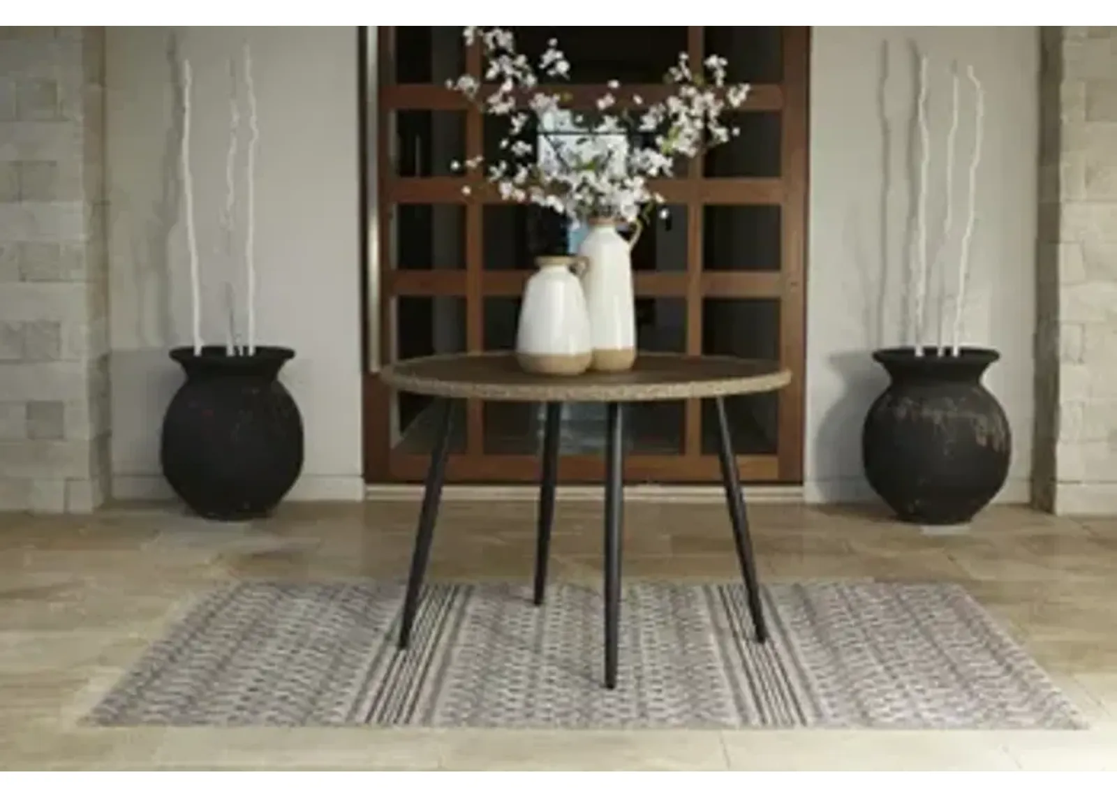 Amaris Round Dining Table